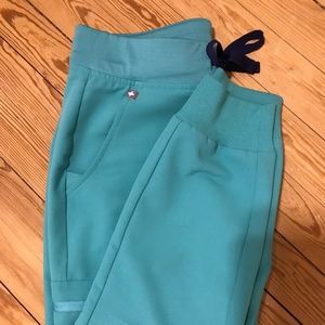 Figs Zamora Scrubs Pants Surgical Green Small Petite Like New